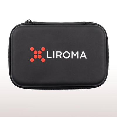 Gesloten zwart opbergkoffertje met het LIROMA-logo voor de Portable Prime